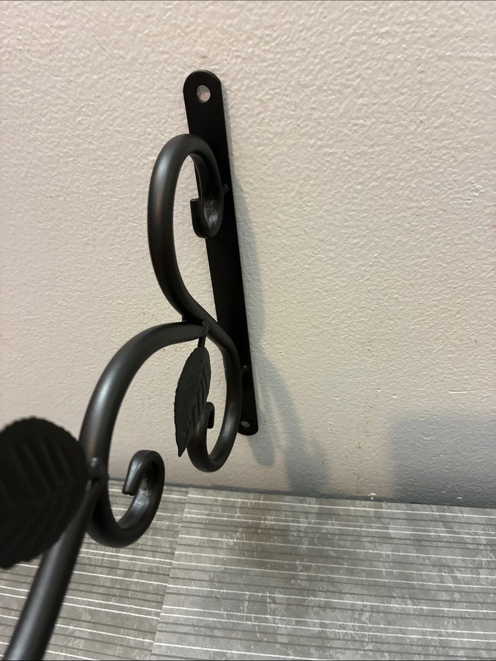 Decorative Black Metal Bird Plant Hangers x 2